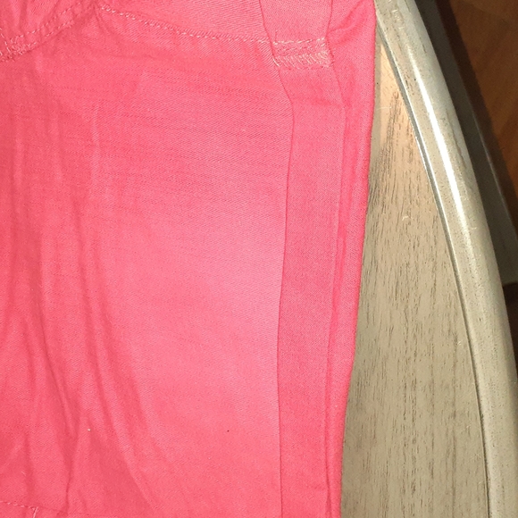 Shorts - Picture 4 of 5